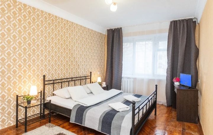 Проспект Сарыарка 11, 2 часа 2000