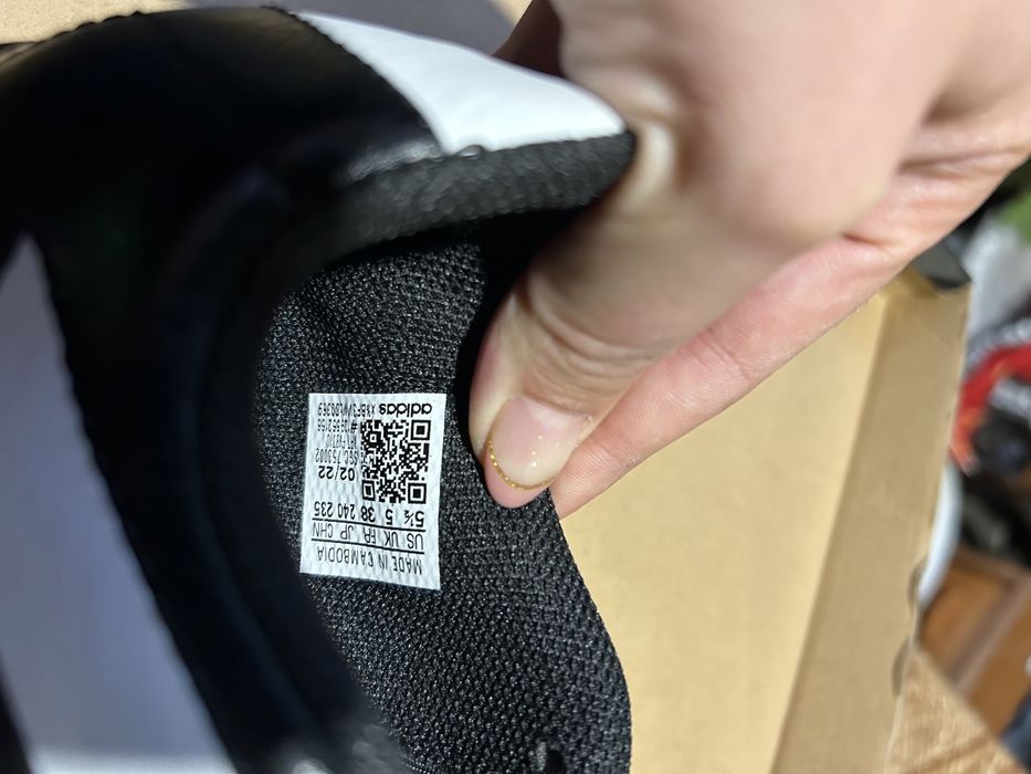 Обувки за футбол Адидас