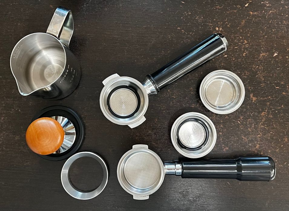 De’Longhi ECP 31.21 + râșniță Biovita AROMAX + accesorii