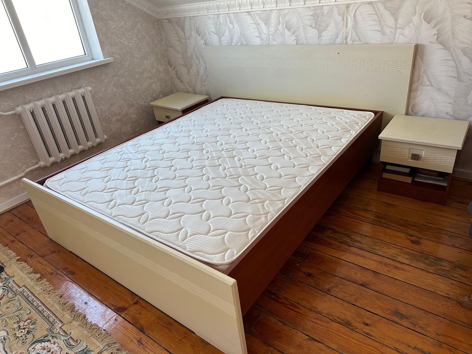 Спальный гарнитур