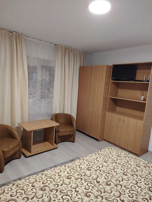 Inchiriez garsonieră confort 1 decomandată cartier Rovine strada Dezrobirii (Deznatui) nr 24 . DETALII LA NUMARUL 0745765003
