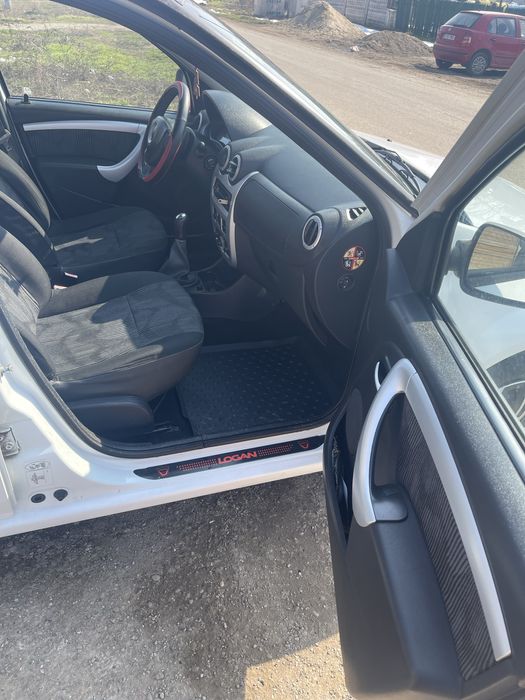 LOGAN AN 2010 diesel 1.5