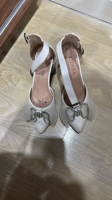Продам одежды л ка размер