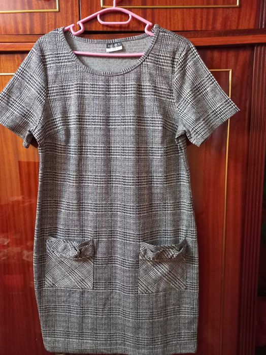 Rochie de zi/ birou - marimea 40