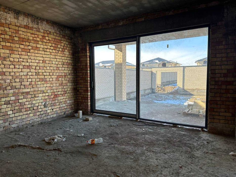 Дача-коттедж сотилади