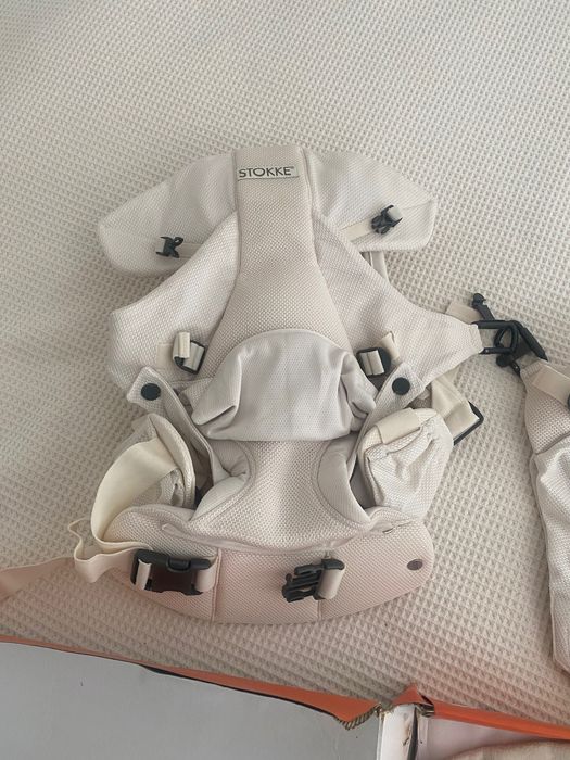 Кенгуро: Stokke MyCarrier 3-in-1 Infant Carrier Cool - Cream