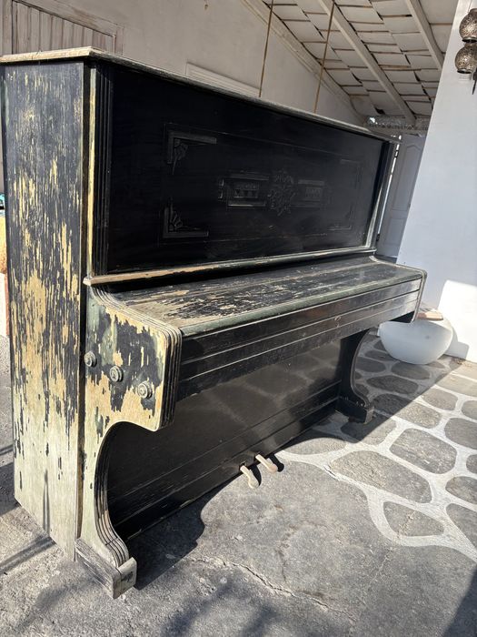 Продам пианино для реставрации   бу
