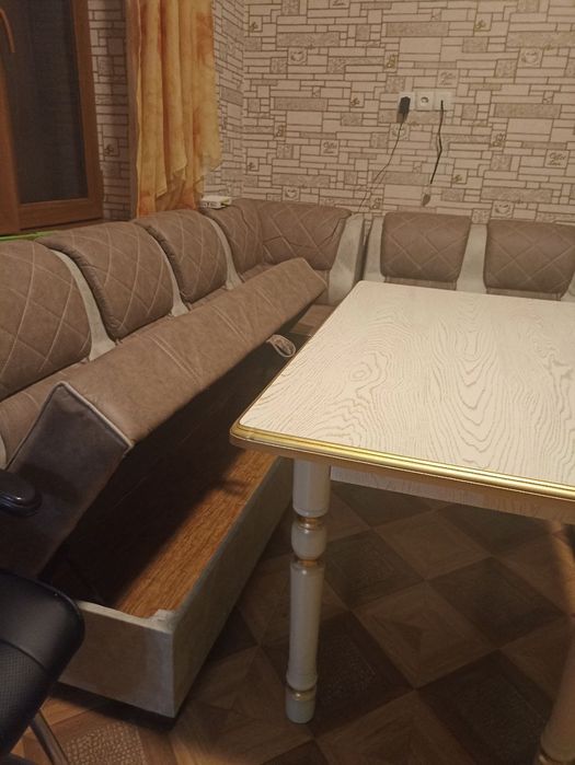 Продаётся новый уголок