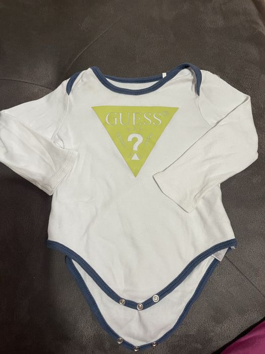 Бебешки екип на Guess