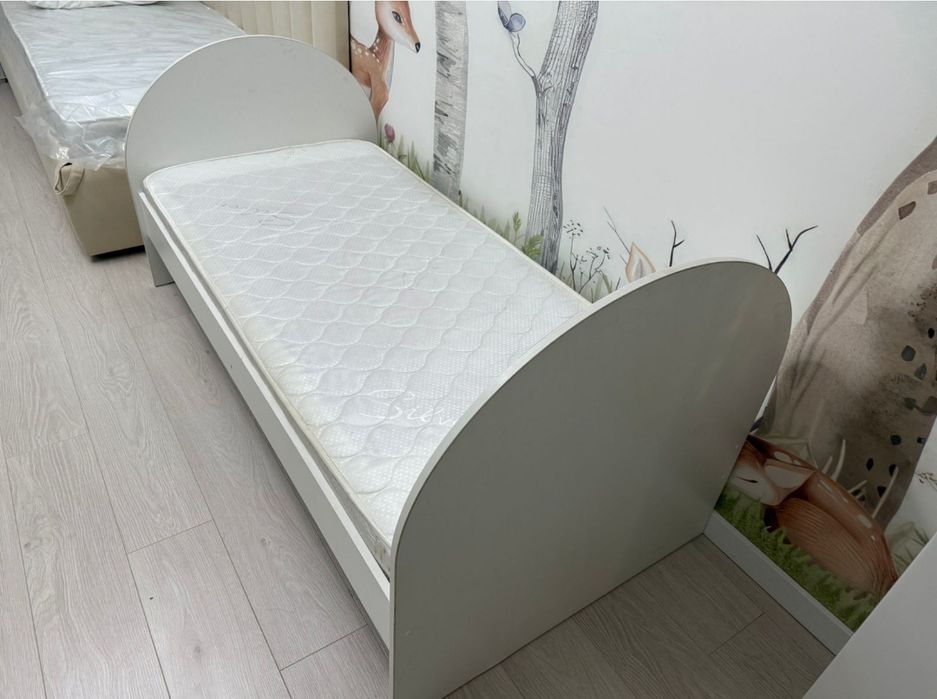 Продам детскую кроватку