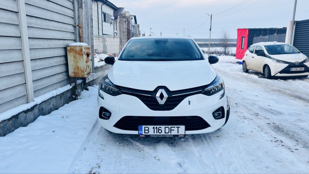 Renault clio 2023hibrid automat benzina