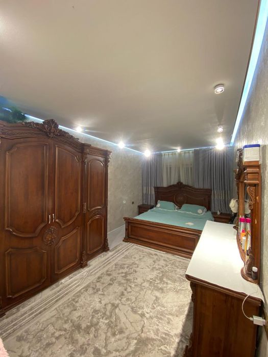 Продается 3 комнатная квартира 4 итаж 10 МК дол дароге карвон