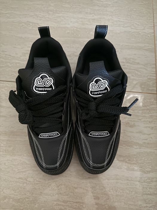Lv Skate full negru