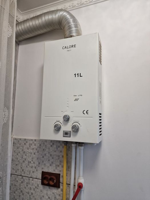 Istant pe gaz.este ca noua folosita  un am jumate..