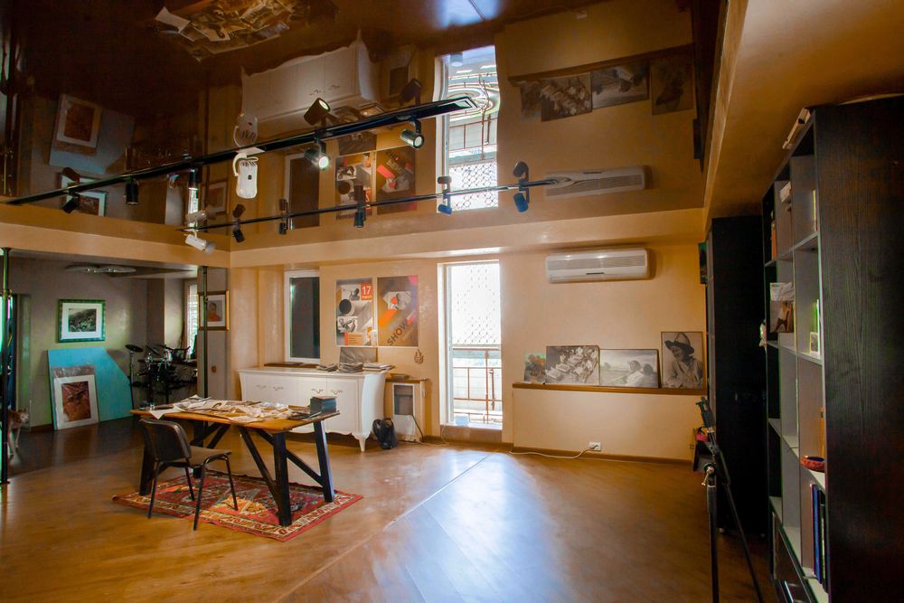 Уникальное нежилое помещения под офис - пентхаус на 19 этаже