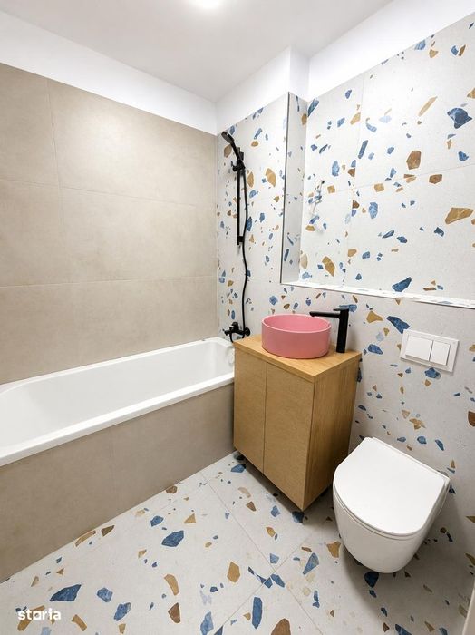 Apartament de lux-mobilat utilat 4 camere 2 bai 3 balcoane - RAHOVA
