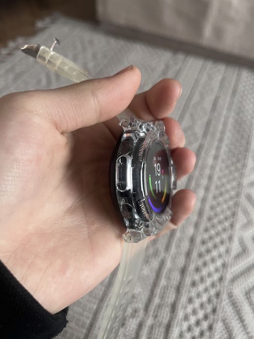 Smart Watch аты жоқ жақсы істеит………………………………………………………………………………………………..