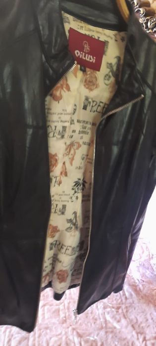 Кожаная куртка женская.