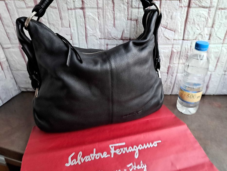 дамска чанта,Salvatore Ferragamo-черна кожена торба-естествена кожа
