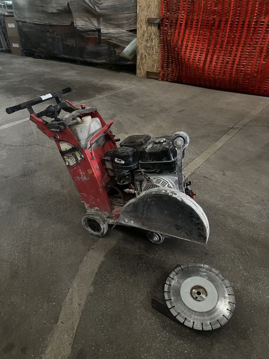 Masina de taiat BETON  HUSQVARNA FS 400 LV