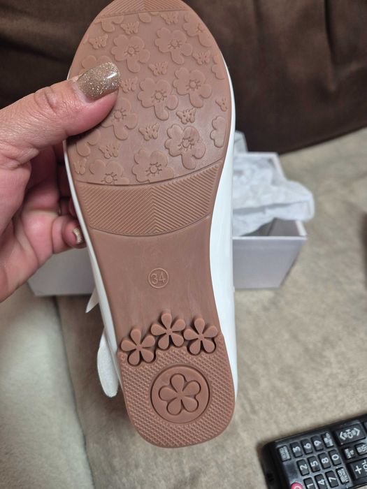 Детски обувки цвички