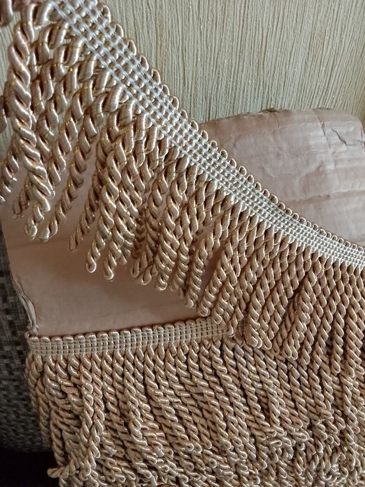 Бахрома крученная продам