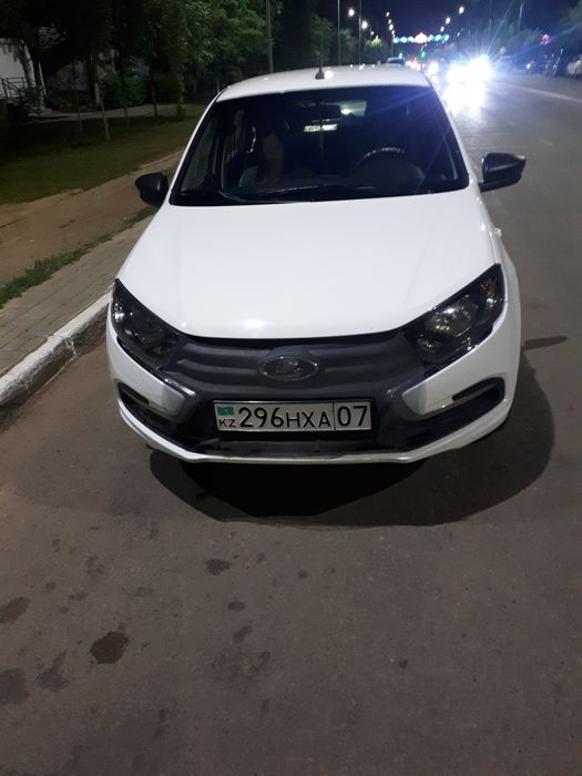 Продам машину 2019 года