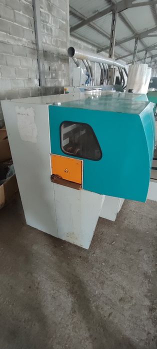 Хасковска четиристранка 4+1 универсална глава ширина 230 мм.височина 120мм.