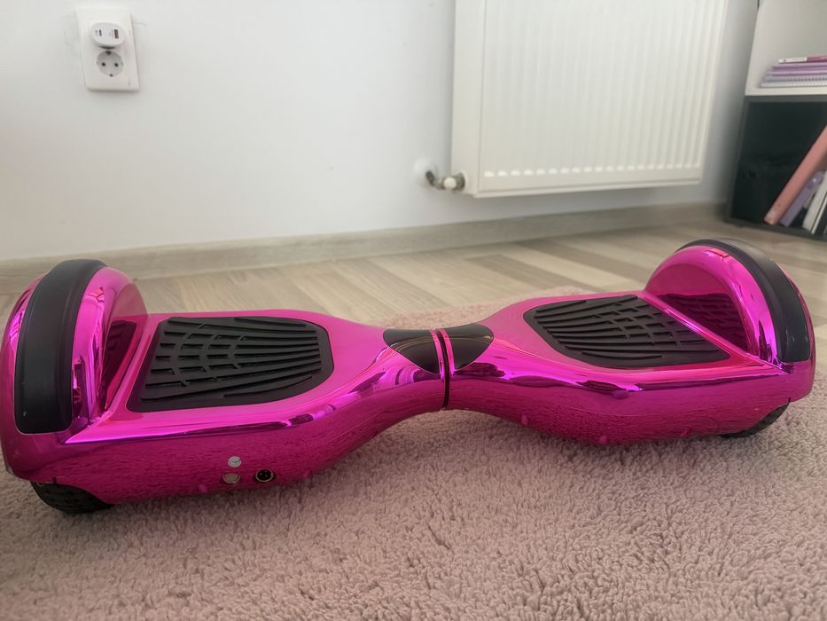 Hoverboard cu lumini si bluetooth