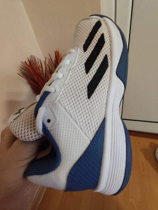 Маратонки Adidas uk 1 eur 33обувани веднъж