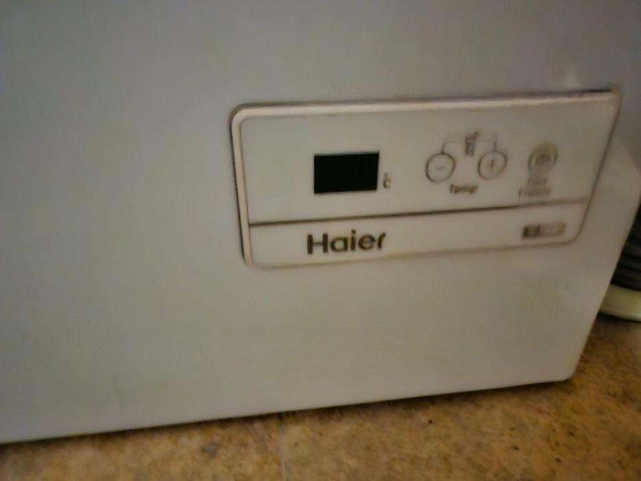 Морозильник Haier 203 л(состояние новое)