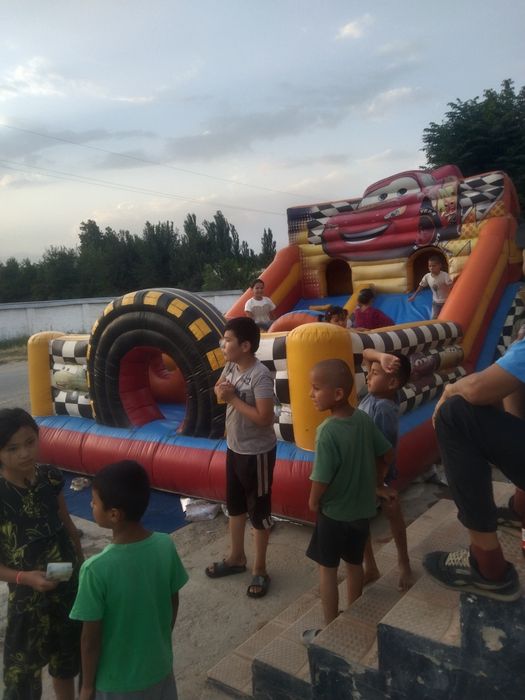 4,7 батут сотилади сурожни холати яхши  хали куп Иш беради  холати яхш