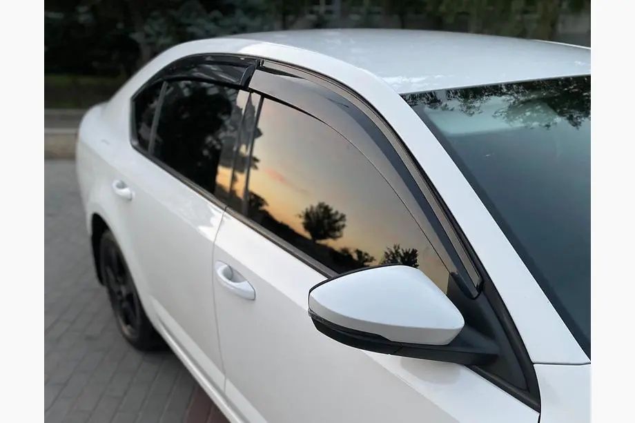 Deflector capota paravanturi Skoda Octavia 2013-2017
