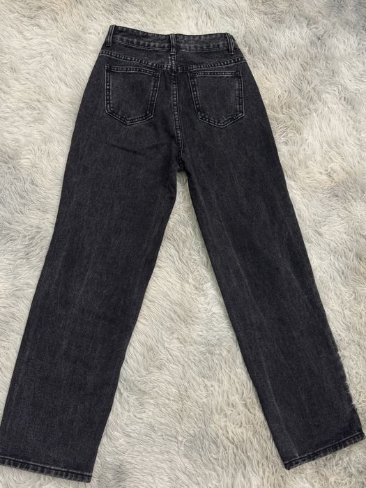 Джинсы прямого кроя