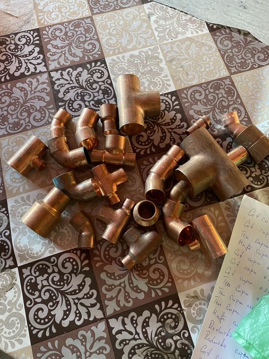 Vand lot fitinguri cupru de la 15-35