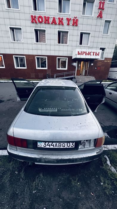 Продается ауди 80 б4