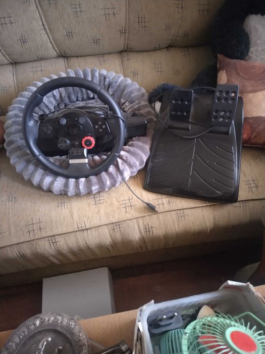 Logitech Driving Force GT / Без Ръчка