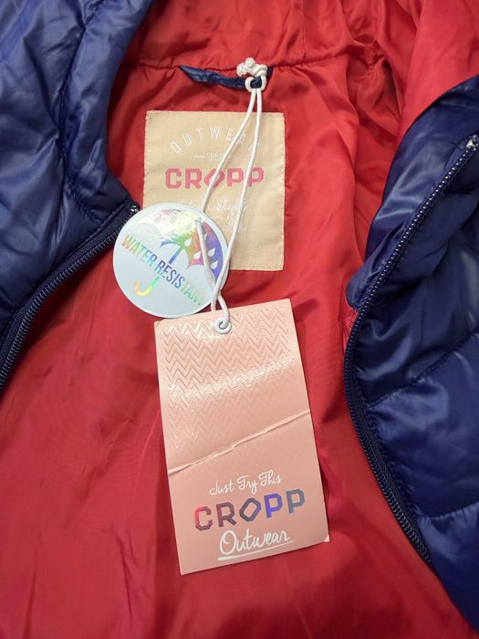Ново водоустойчиво яке на Cropp