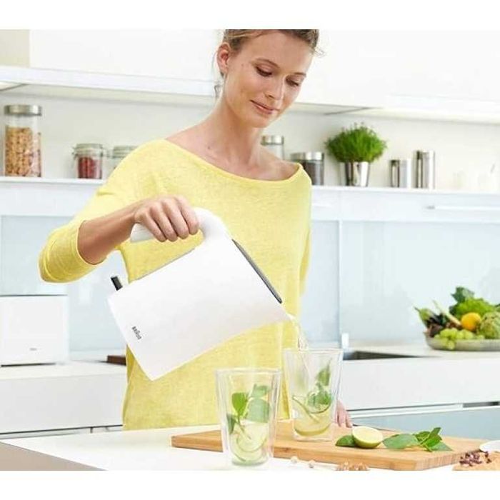 Електрическа Кана Braun Purease Serie 3 WK3110WH