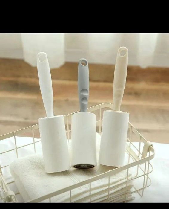 Mushuk tuklarini olish uchun yopishqoq rolik