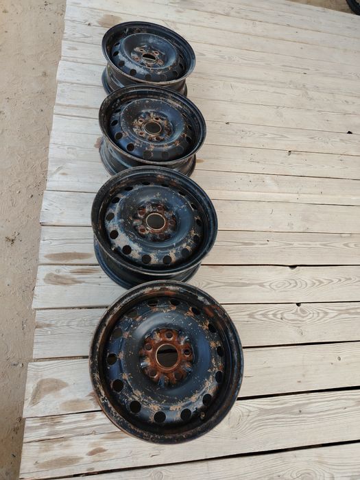 Диск камри ден шыққан.