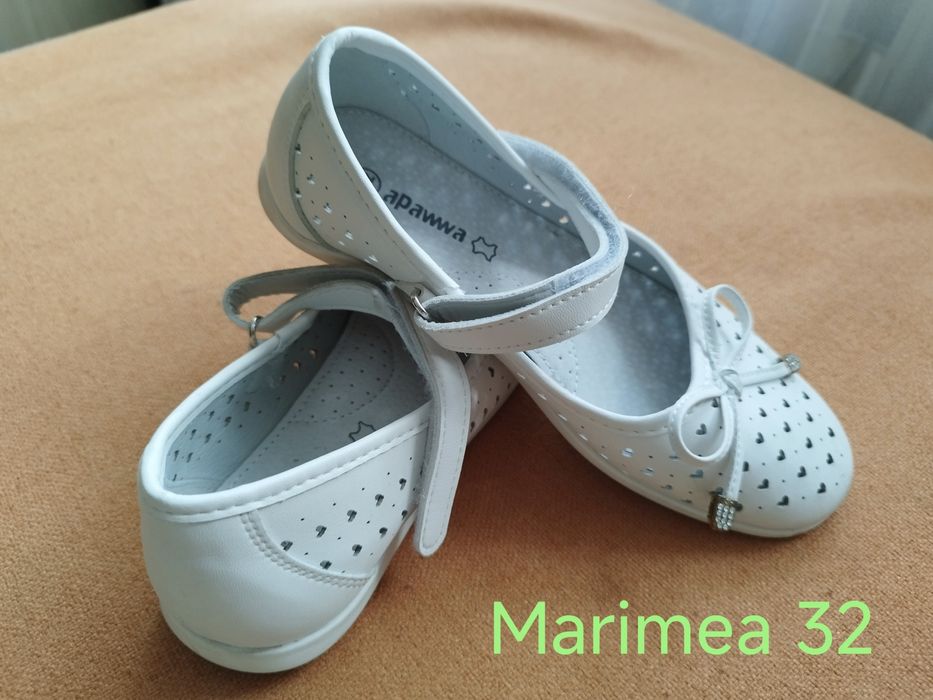 Balerini  , adidasi Nike Adidas  ,  ghete fotbal 32 33 34 35 38