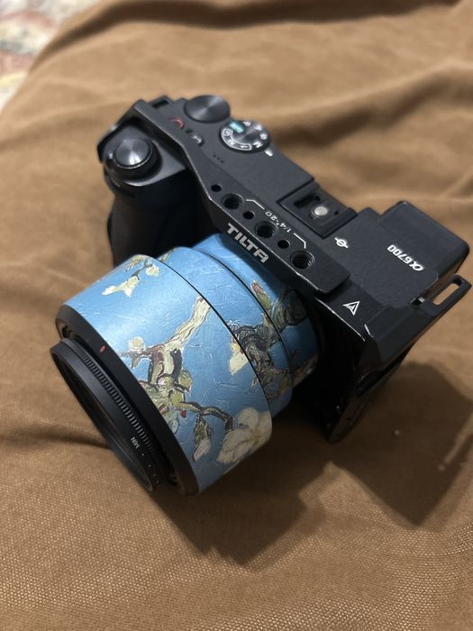 Sony A6700 + объектив — отличное состояние, полный комплект