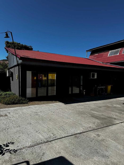 Inchiriez Spatiu Comercial Zona Centru Resita