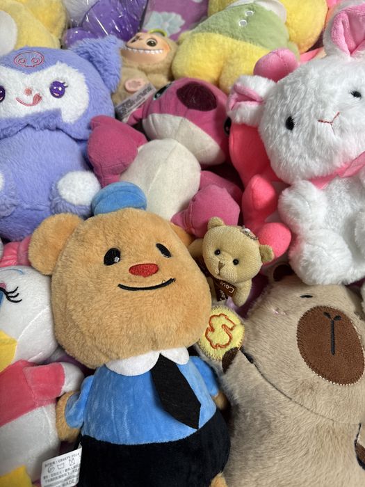 Продам игрушки с автомата играйка