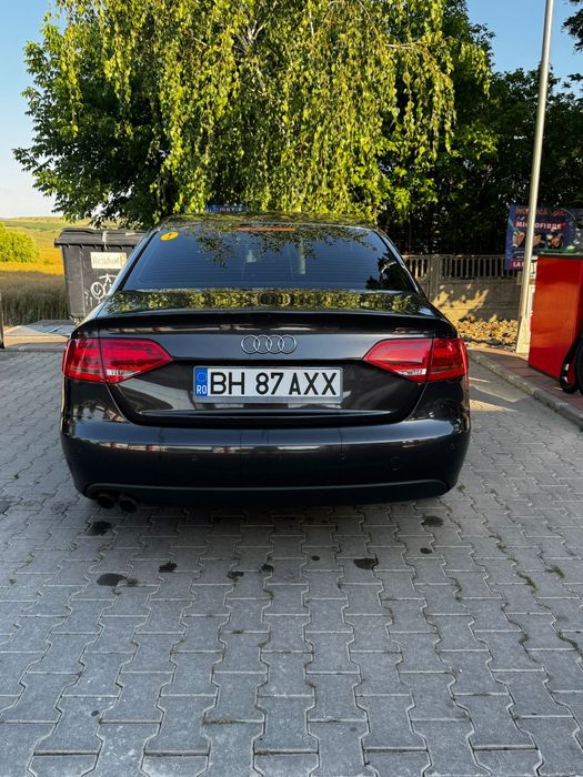 Vând Audi a4 b8 automat
