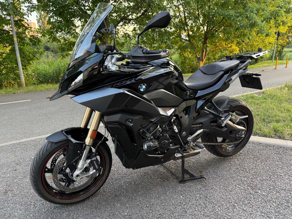 BMW S1000XR Triple Black