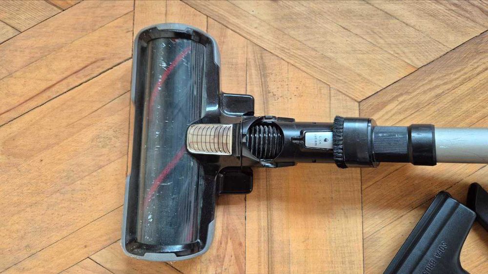 Беспроводной вертикальный пылесос Tefal X-Force Flex 200 аэроватт.