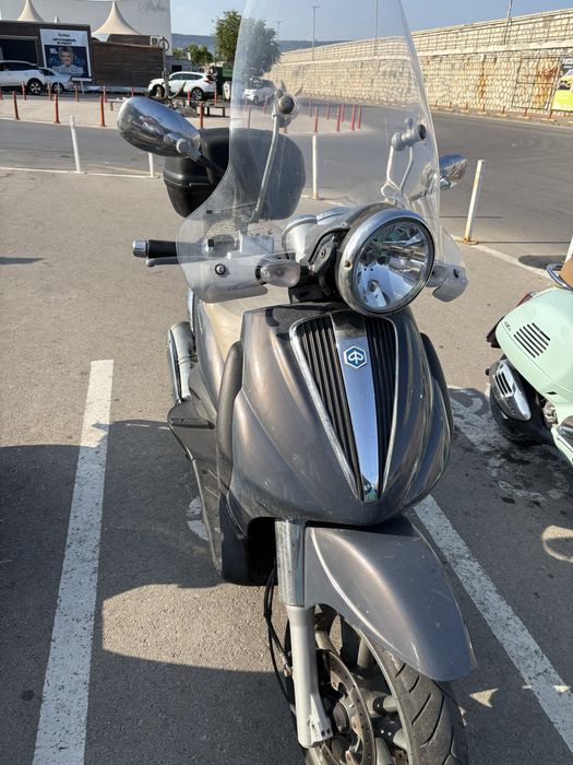 Продавам Piaggio bevarly 500