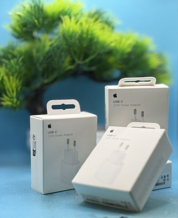 НОВО!!! Оригинално зарядно устройство Apple USB-C 20W Power Adapter